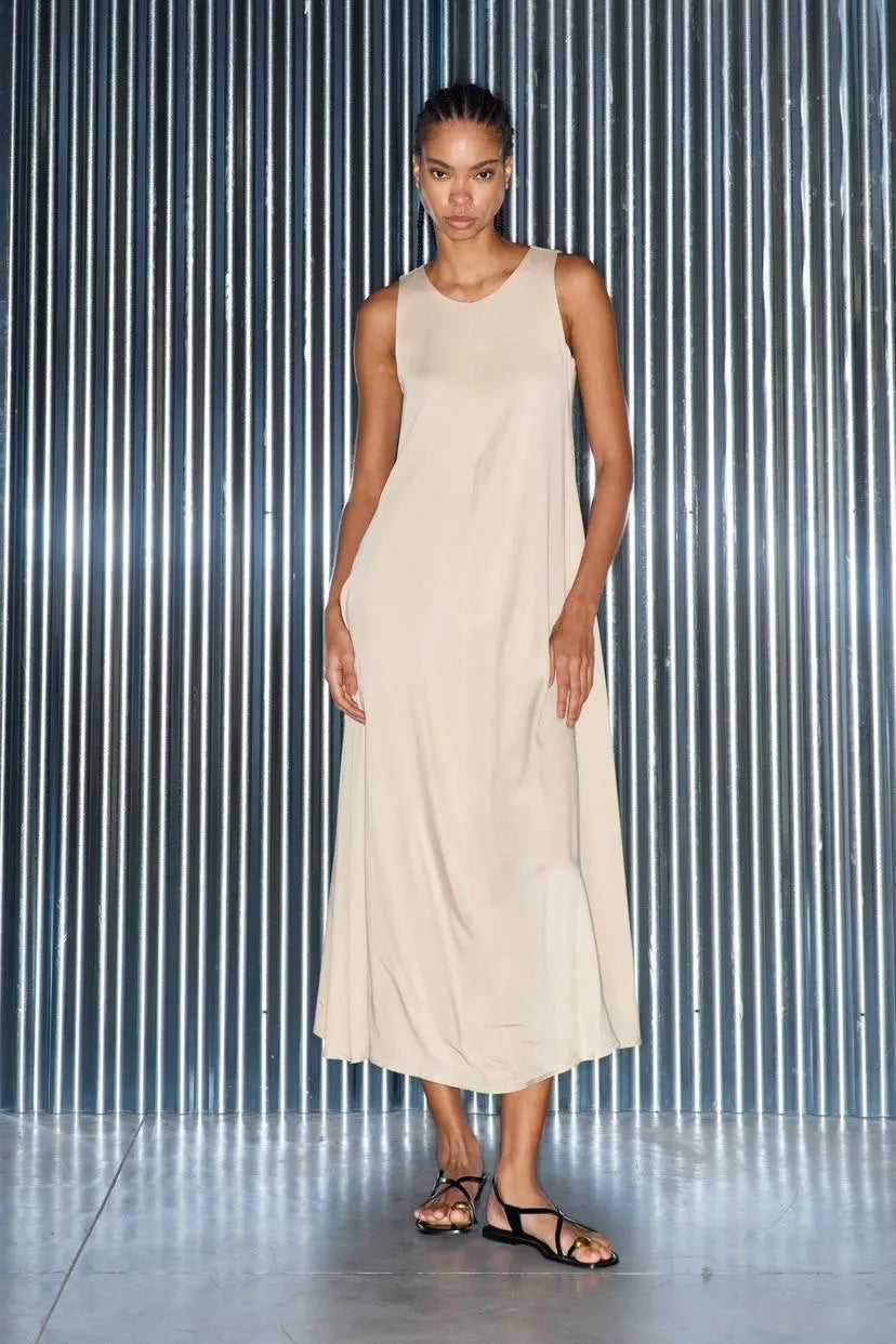 Lumina kreminė suknelė moterims