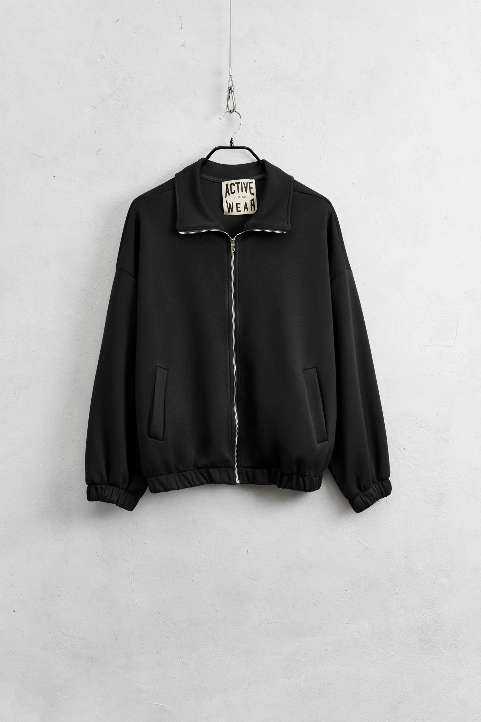 LUMINA juodas džemperis moterims