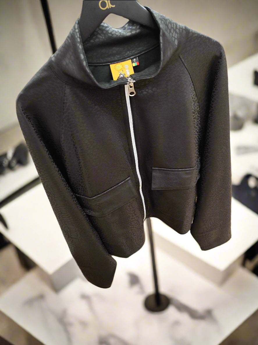 PEPPER Black Tiger džemperis moterims su užtrauktuku ir kišenėmis