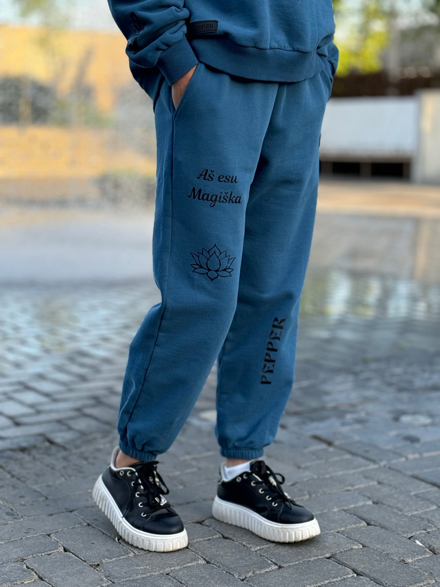 PEPPER Magic Royal Blue kelnės su pūkeliu moterims