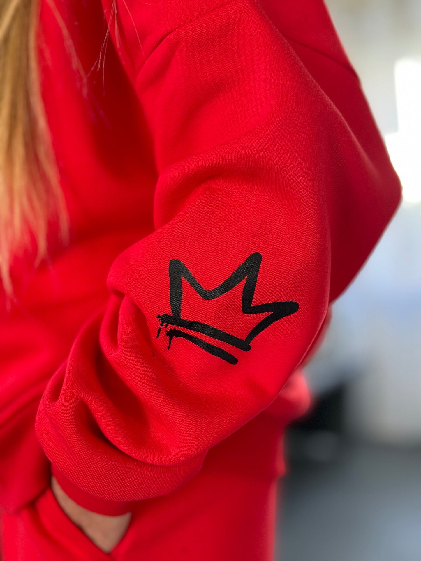 PEPPER Magic Red laisvalaikio kostiumas su pūkeliu ir drakonu moterims