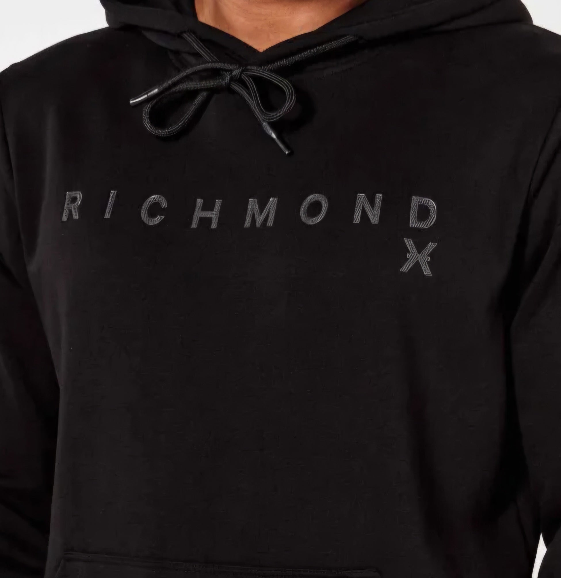 Richmond džemperis su gobtuvu