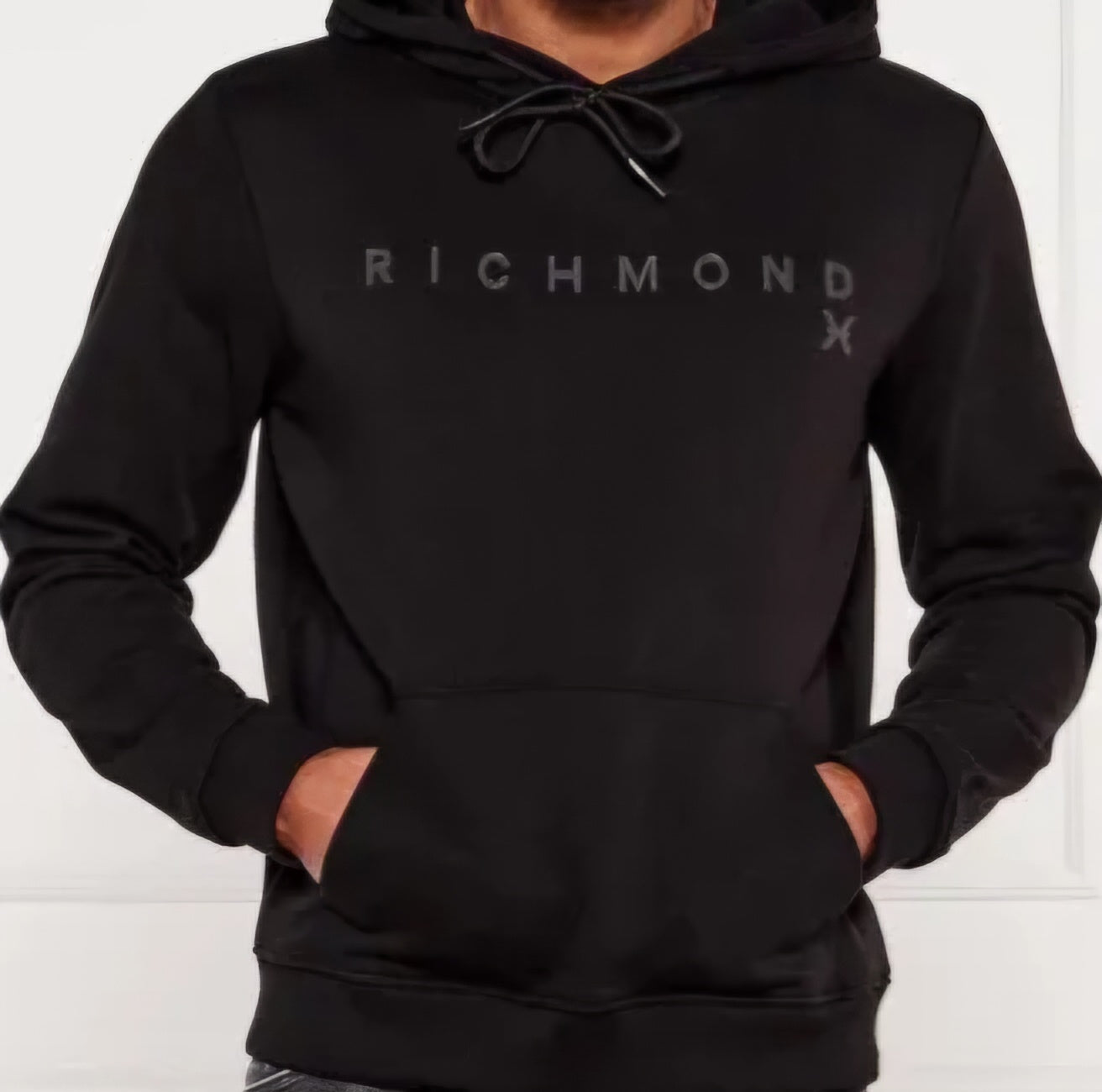 Richmond džemperis su gobtuvu