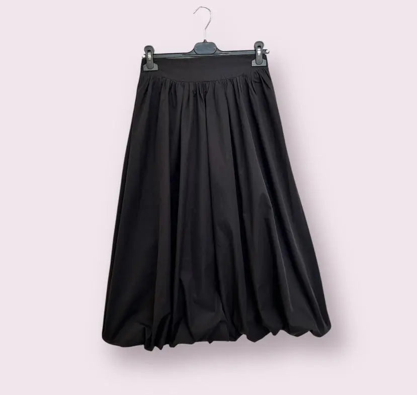 Altamira black skirt for women