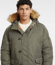 Guess striukė vyrams