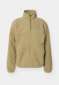 PEPPER UNISEX OVERSIZED &amp; balanced sweater with fluff
