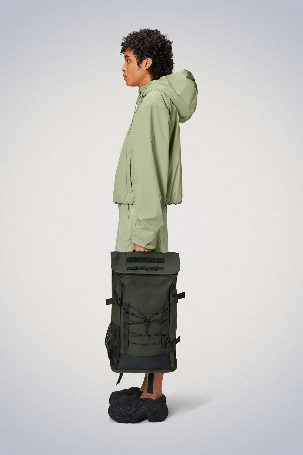 RAINS Mountaineer Green backpack