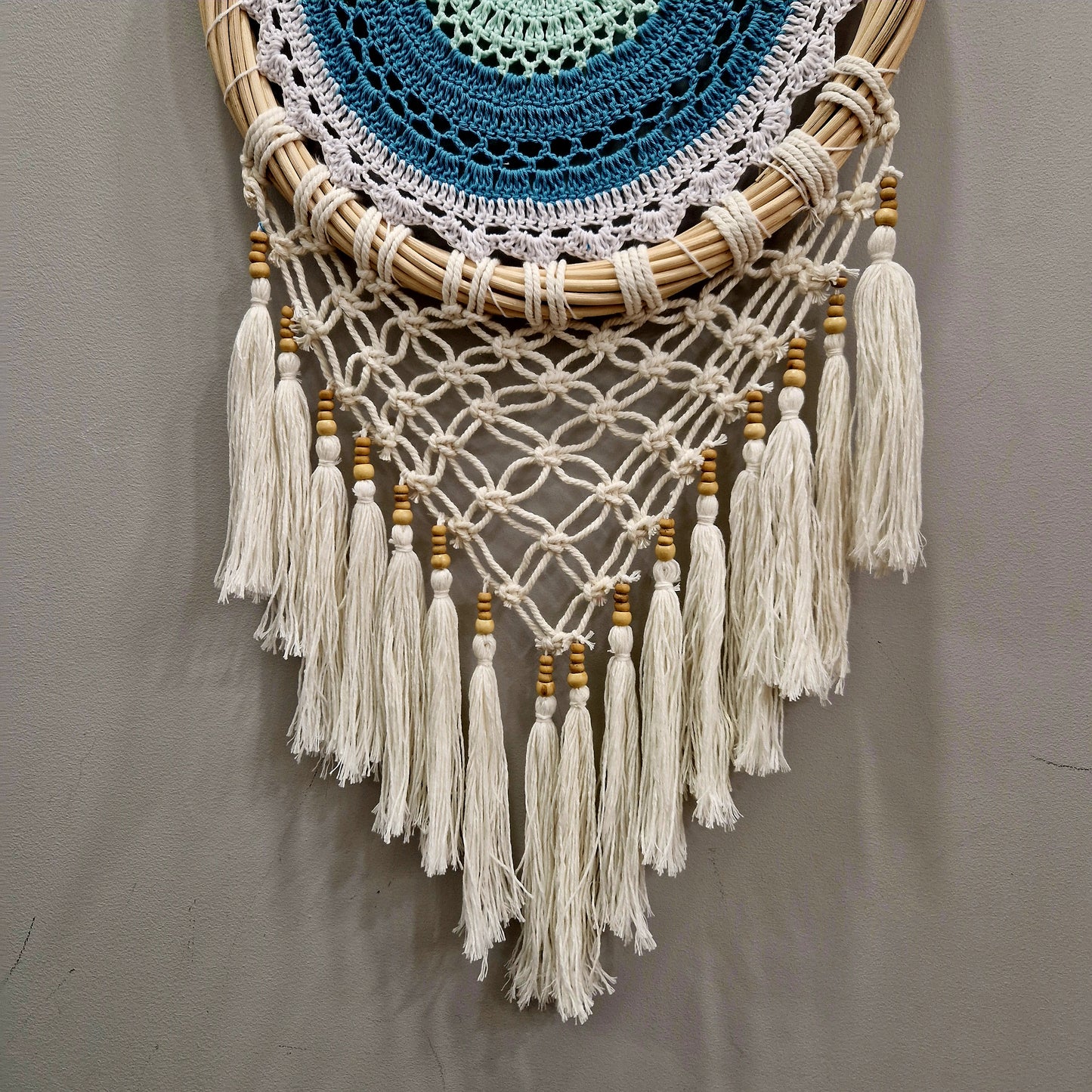 32 cm dream catcher with wooden beads