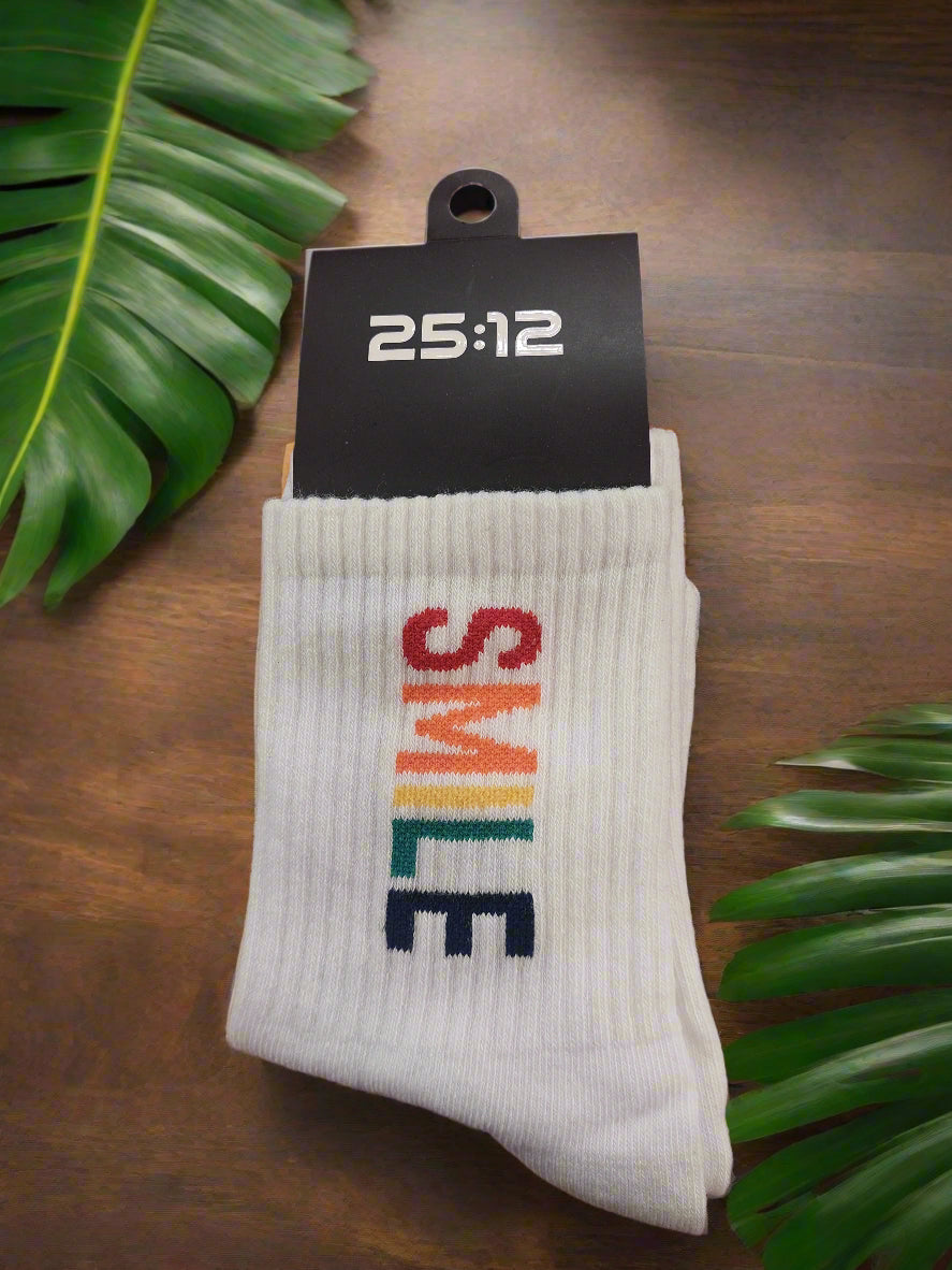 GUESS socks for women