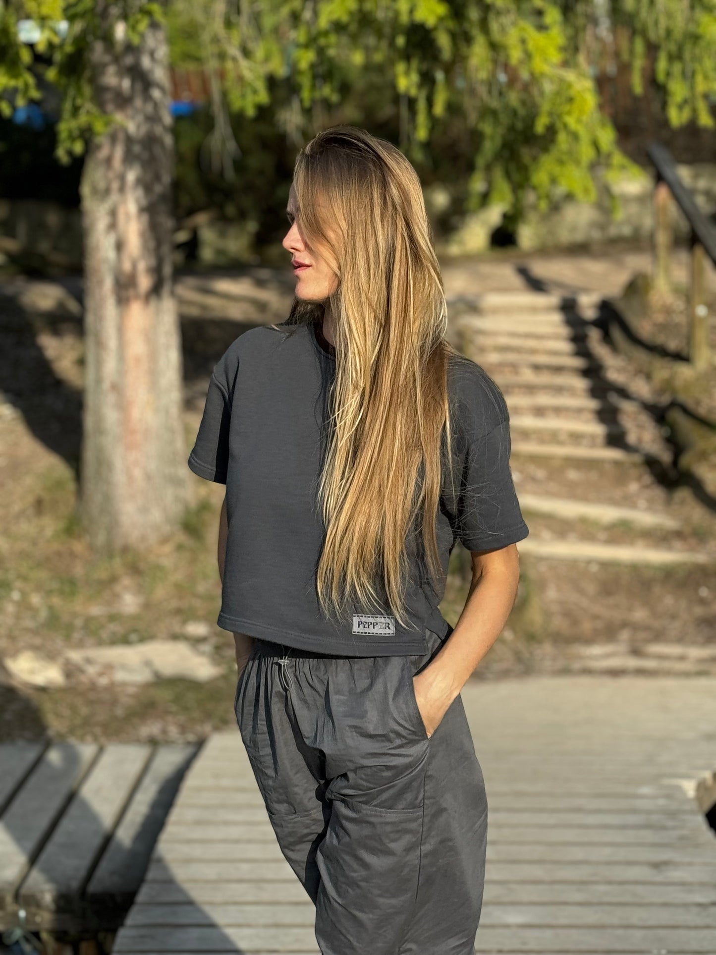 PEPPER crop top space grey marškinėliai moterims