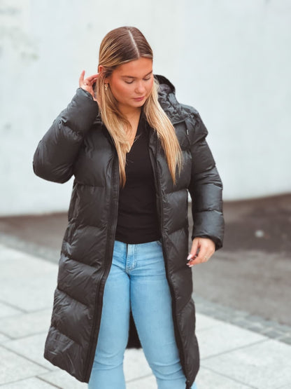 RAINS UNISEX puffer juoda ilga striukė