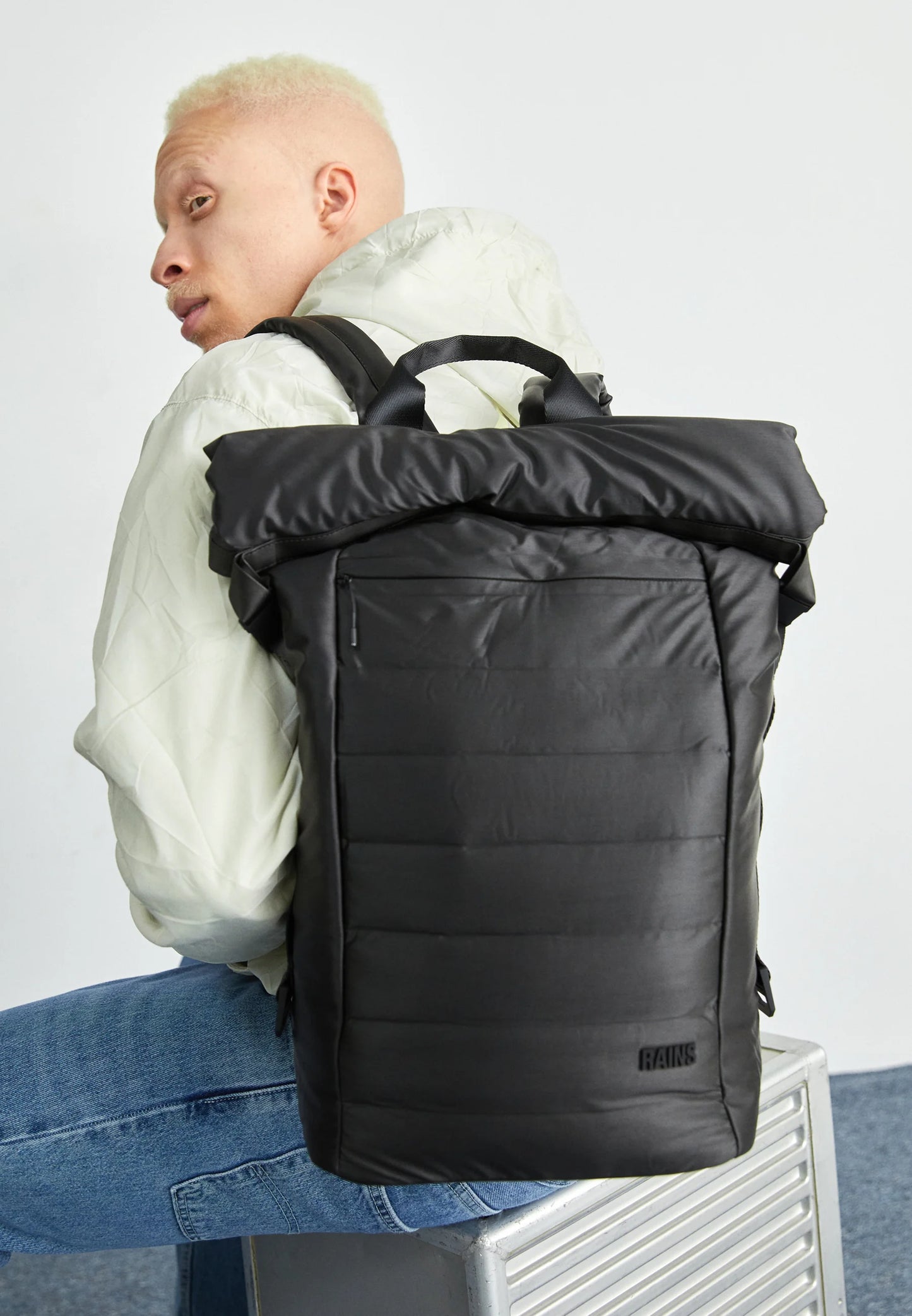 RAINS BATOR PUFFER black backpack