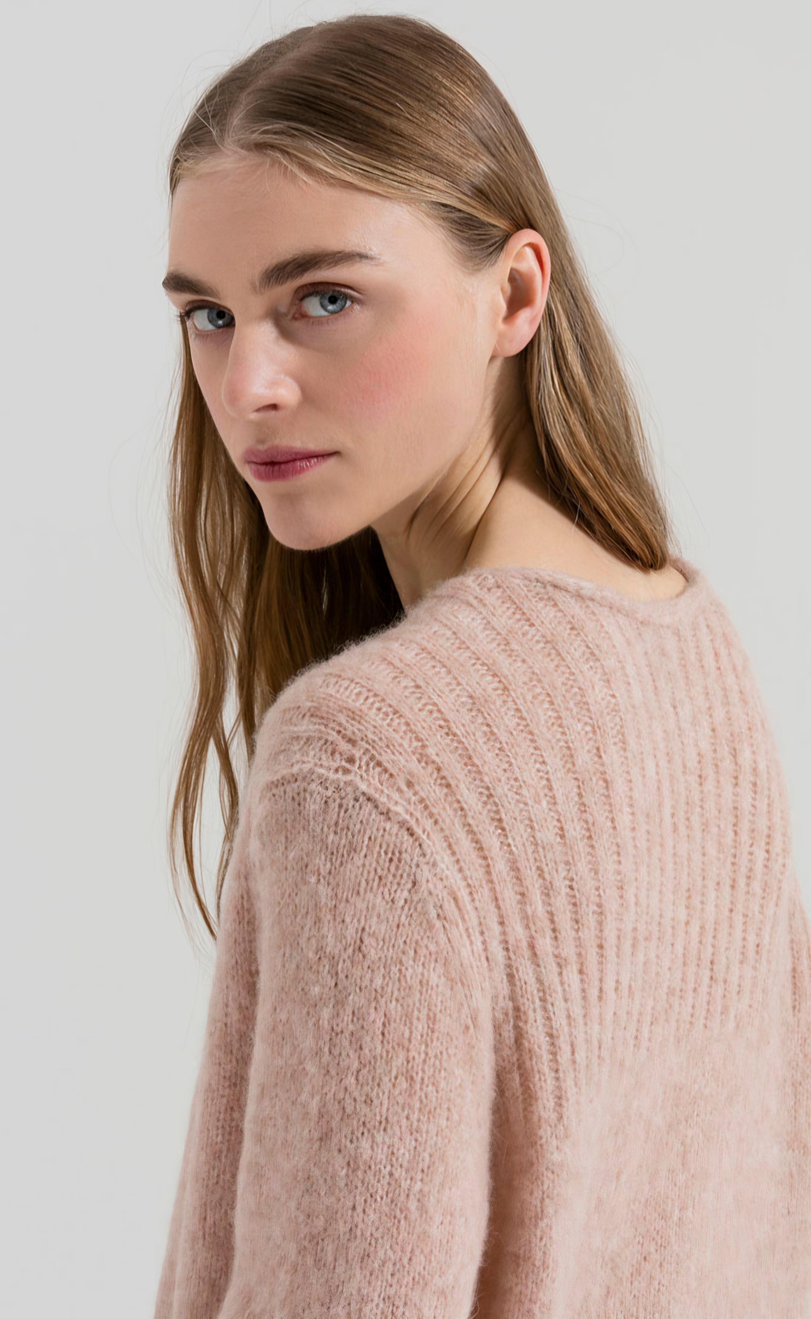 Altamira sweater for women