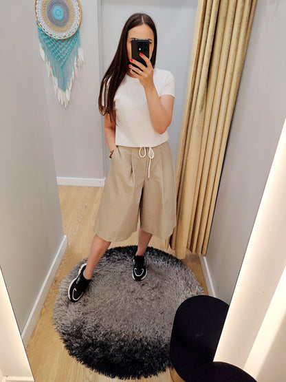GIOYA &amp; Co Beige shorts for women
