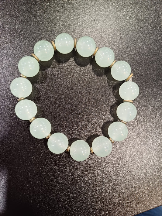 Chalcedono apyrankė