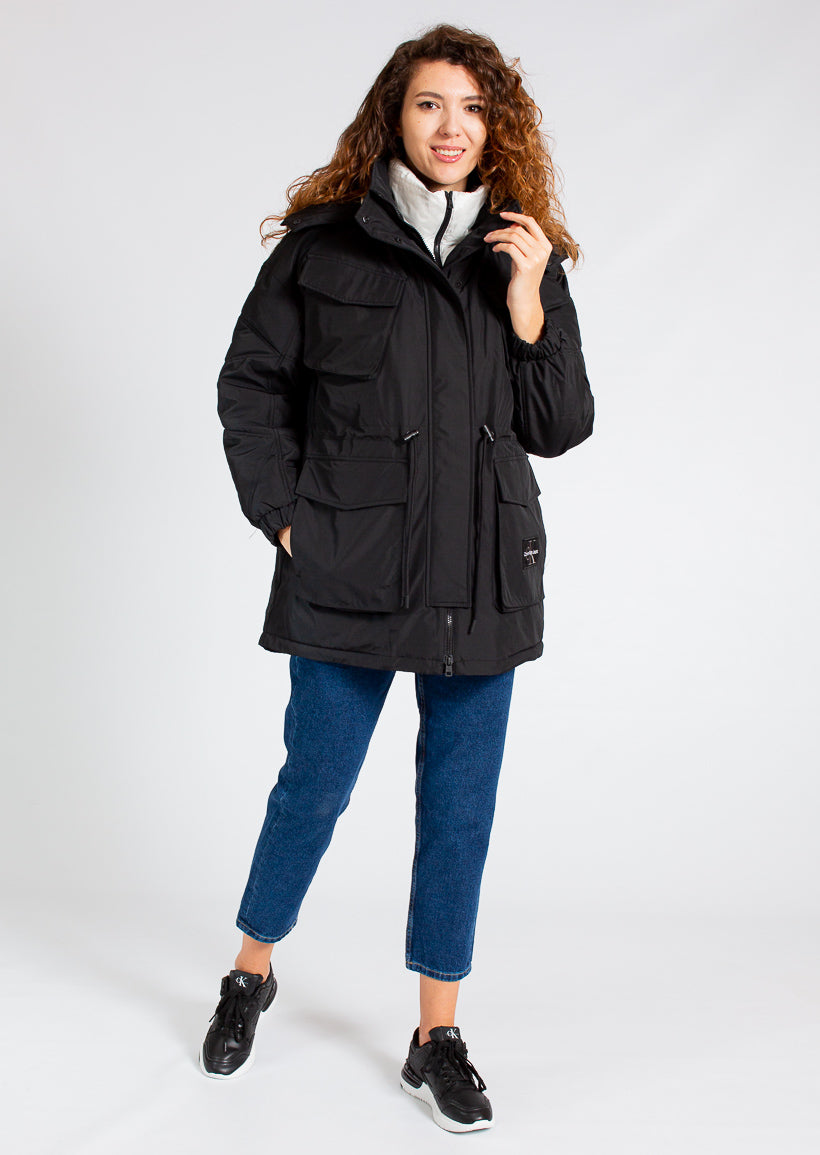 CALVIN KLEIN juoda striukė moterims