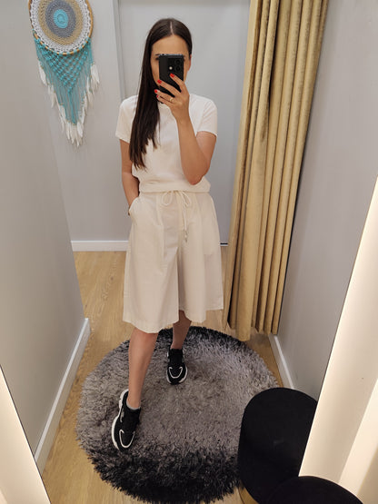 GIOYA &amp; Co Cream White shorts for women